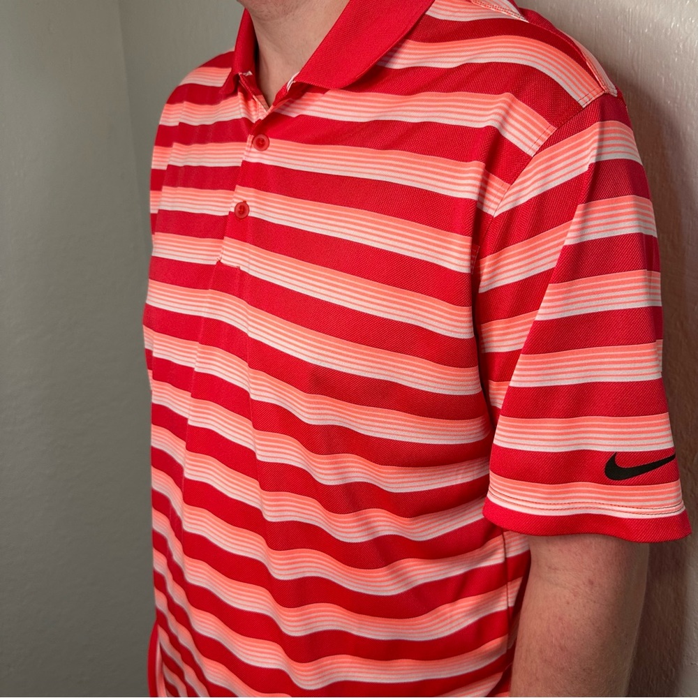 Nike Red / Pink / White Striped Short Sleeve Golf Polo Size Large